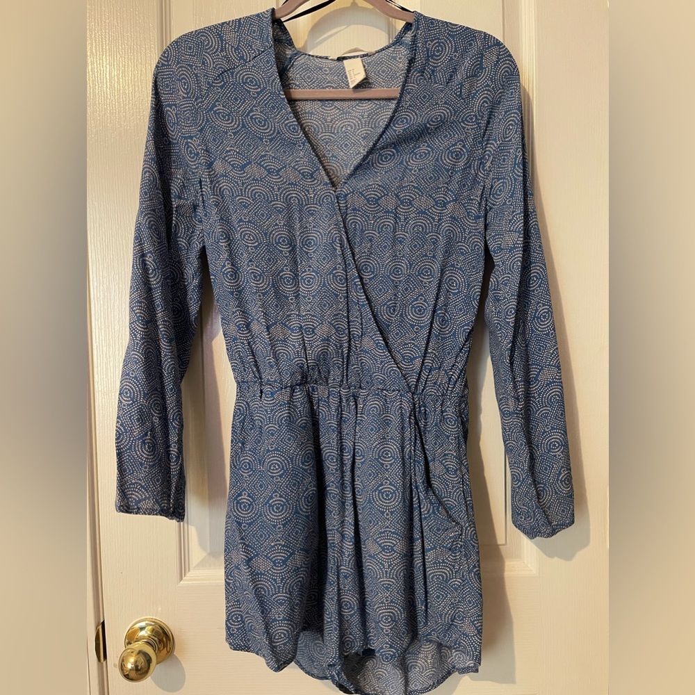 H&M blue pattern romper size 6